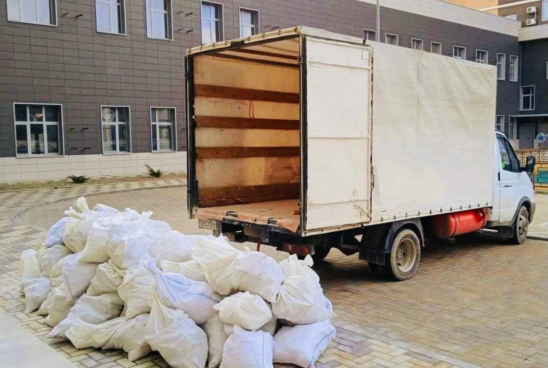 Вывоз строительного мусора из новостроек в Черняховске в октябре