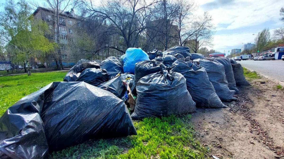 Вывоз и утилизация мусора после субботника в Черняховске в октябре