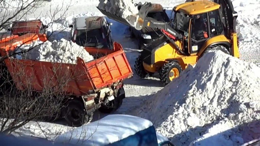Вывоз снега с погрузкой в Черняховске для организаций и частных лиц в октябре